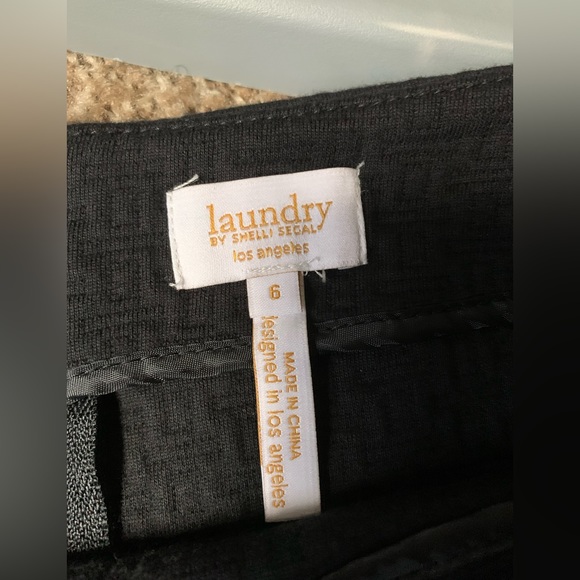 Black skirt 🖤 - Picture 5 of 7